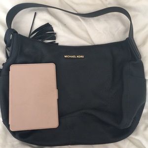 Michael Kors navy. SALEEEE